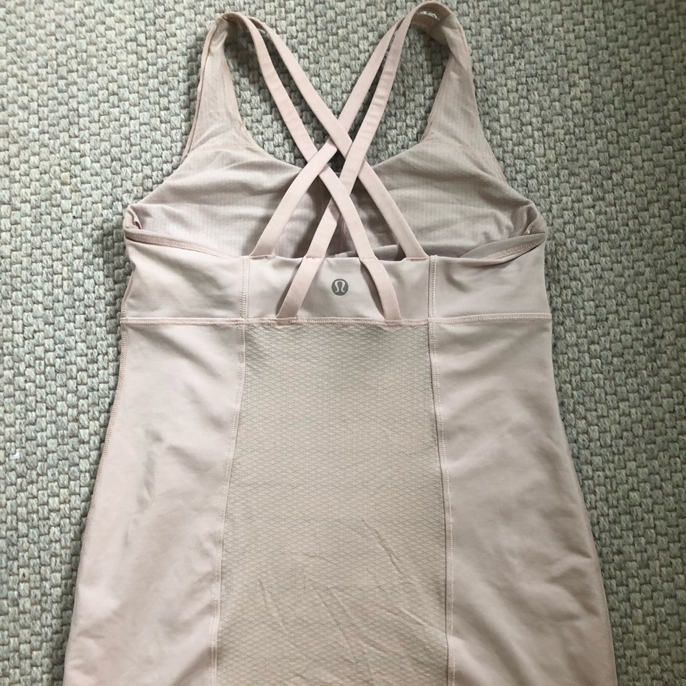 LULULEMON TANK